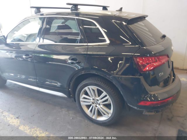 WA1BNAFY8J2104782 Audi Q5 2.0t Premium/2.0t Tech Premium