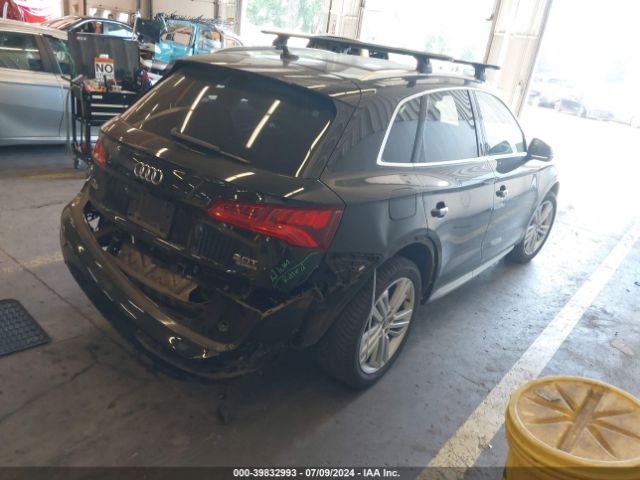 WA1BNAFY8J2104782 Audi Q5 2.0t Premium/2.0t Tech Premium