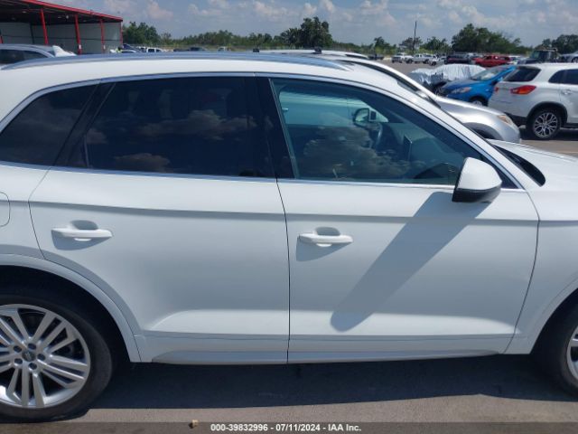 WA1BNAFY7J2076876 Audi Q5 2.0t Premium/2.0t Tech Premium