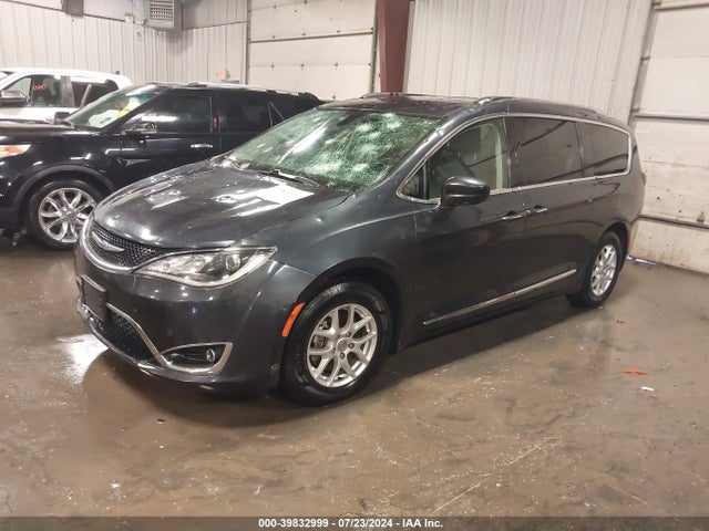 Chrysler Pacifica Touring L 2020 2C4RC1BG9LR277030 Image 2