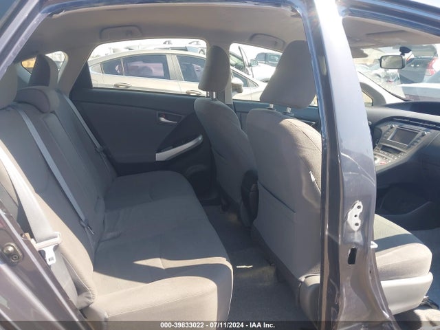 Toyota Prius Two 2014 JTDKN3DU1E0391112 Image 8
