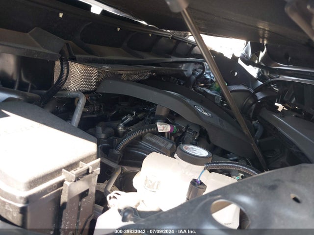Toyota Highlander Xle 2024 5TDKDRAH3RS049984 Image 10