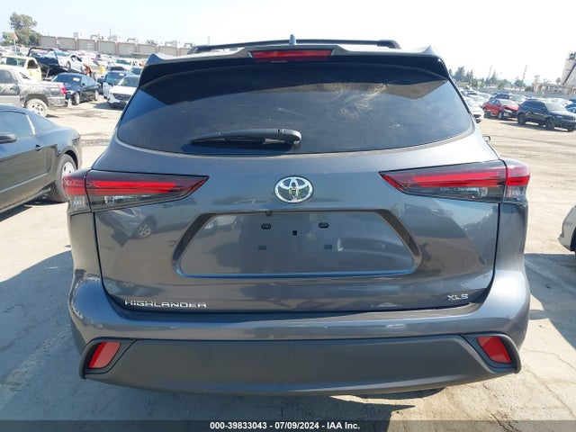 Toyota Highlander Xle 2024 5TDKDRAH3RS049984 Image 17