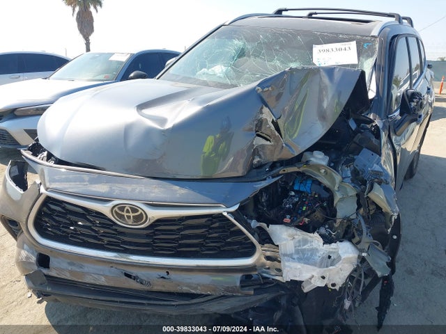 Toyota Highlander Xle 2024 5TDKDRAH3RS049984 Image 6