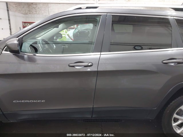 1C4PJMCB0EW138075 Jeep Cherokee Latitude