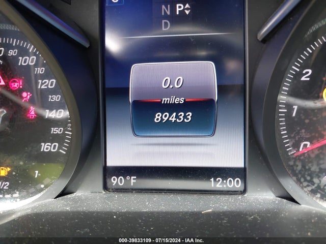 55SWF4JBXGU122696 Mercedes-Benz C 300 Luxury/sport