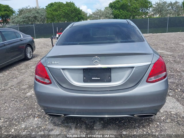 55SWF4JBXGU122696 Mercedes-Benz C 300 Luxury/sport