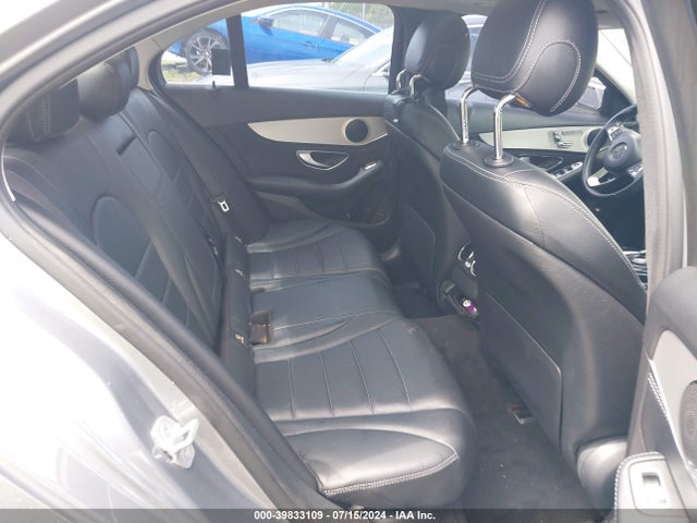 55SWF4JBXGU122696 Mercedes-Benz C 300 Luxury/sport