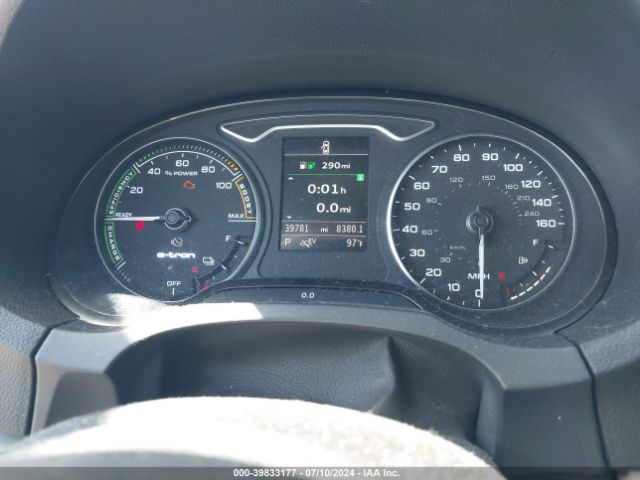 WAUUPBFFXHA108830 Audi A3 E-tron 1.4t Premium