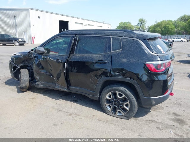 3C4NJDDBXHT667937 Jeep New Compass Trailhawk 4x4
