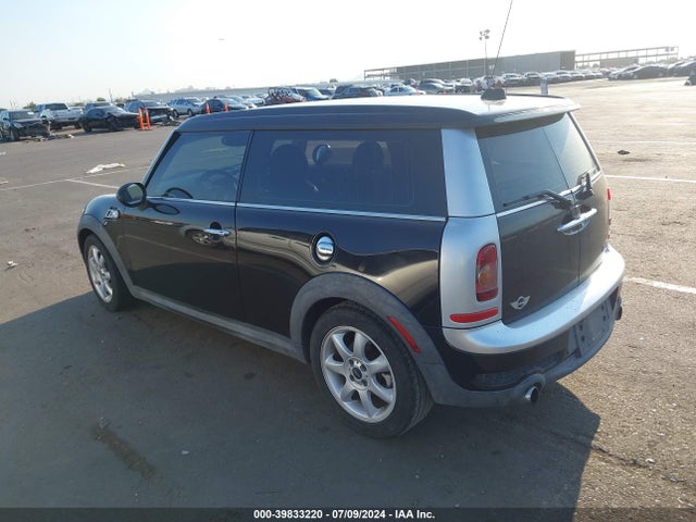2009 MINI COOPER S CLUBMAN WMWMM33529TP92174 Photo 2