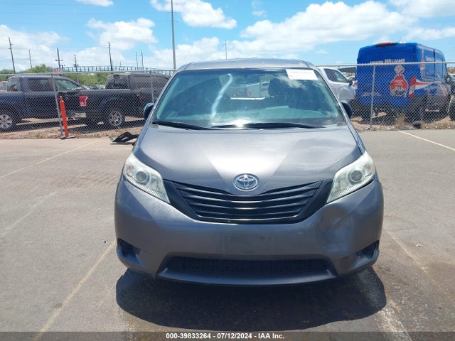 Toyota Sienna L 7 Passenger 2017 5TDZZ3DC0HS895887 Image 13