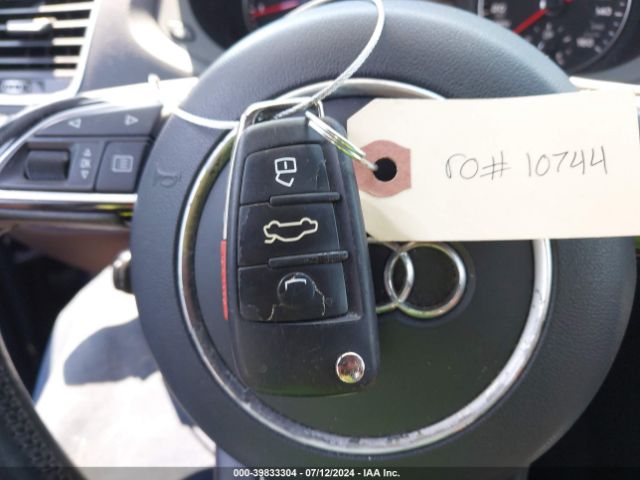WA1HCCFS5HR000257 Audi Q3 2.0t Premium