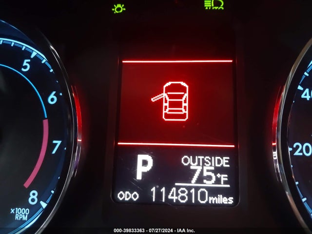 Toyota COROLLA LE 2018 5YFBURHE3JP755345 Image 15