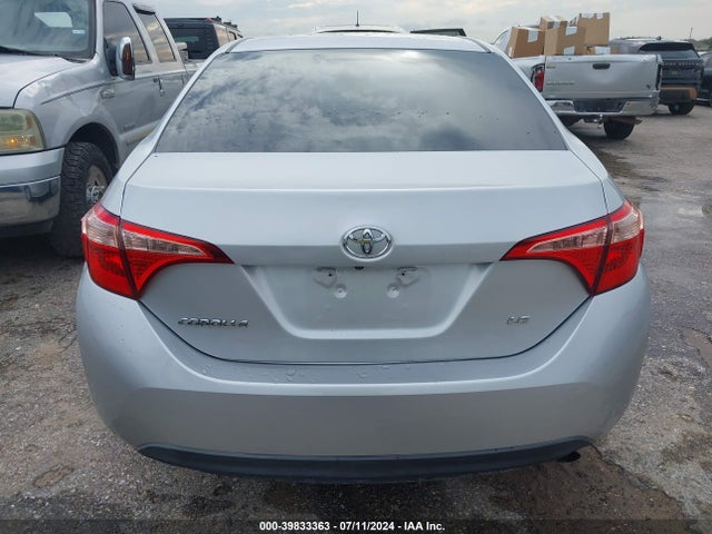 Toyota COROLLA LE 2018 5YFBURHE3JP755345 Image 16