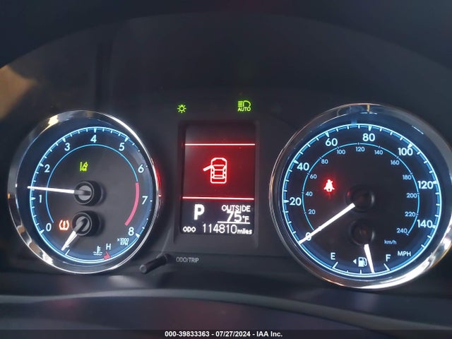 Toyota COROLLA LE 2018 5YFBURHE3JP755345 Image 7