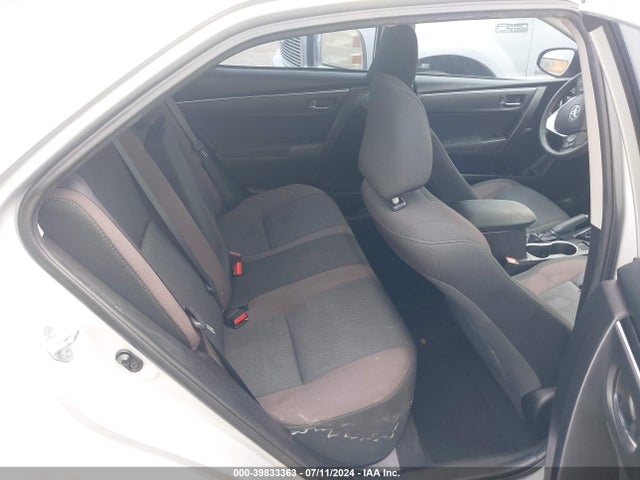 Toyota COROLLA LE 2018 5YFBURHE3JP755345 Image 8