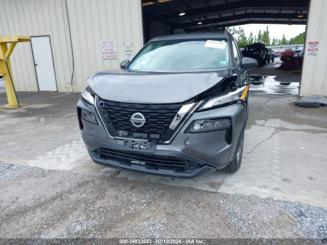 5N1AT3AB4MC843163 Nissan Rogue S Intelligent Awd