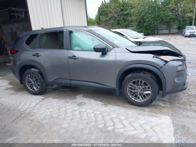 5N1AT3AB4MC843163 Nissan Rogue S Intelligent Awd