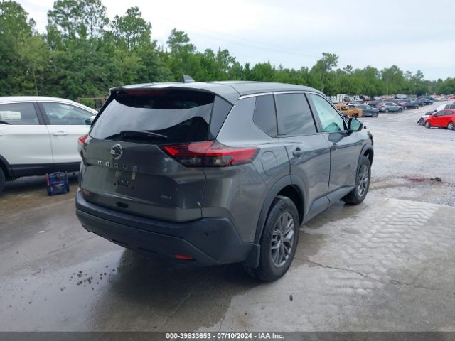 5N1AT3AB4MC843163 Nissan Rogue S Intelligent Awd