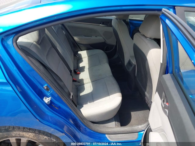 Hyundai ELANTRA SEL 2018 5NPD84LF4JH258334 Image 8