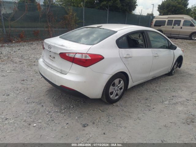 KNAFX4A62G5527371 KIA FORTE LX