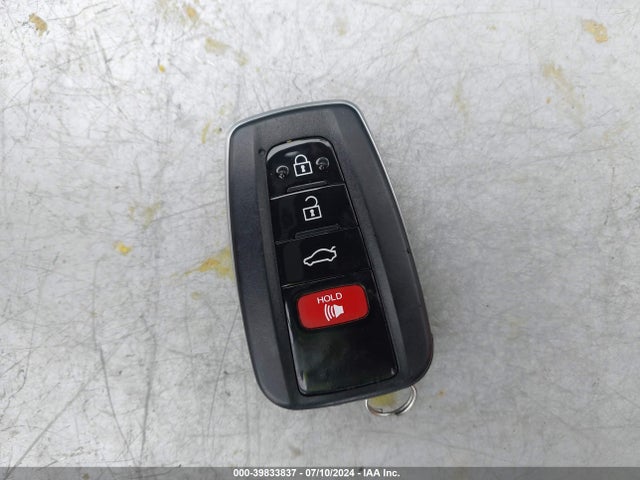 4T1B61HK5JU050238 Toyota CAMRY XSE