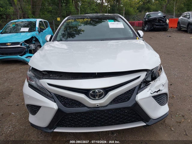 4T1B61HK5JU050238 Toyota CAMRY XSE