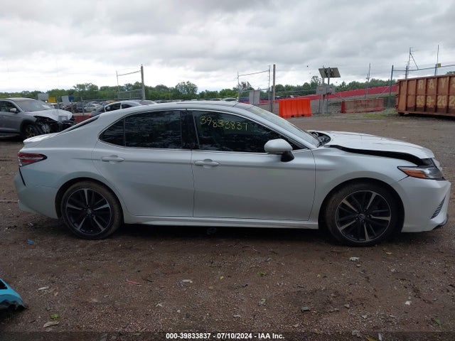 4T1B61HK5JU050238 Toyota CAMRY XSE