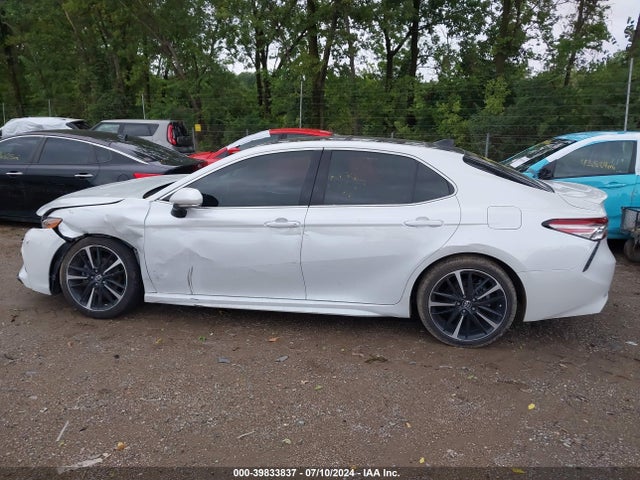 4T1B61HK5JU050238 Toyota CAMRY XSE
