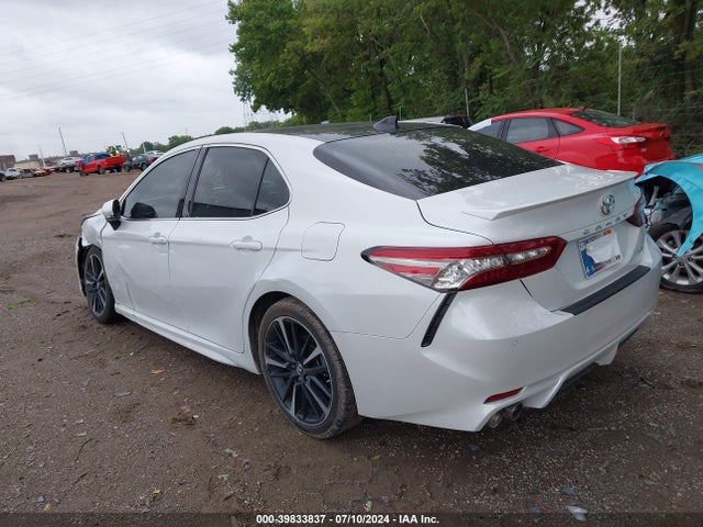 4T1B61HK5JU050238 Toyota CAMRY XSE