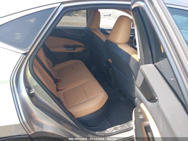 JTJHKCFZ4R2039452 Lexus Nx 450h+ Luxury