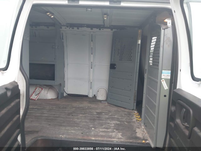 Chevrolet Express 2500 Work Van 2015 1GCWGFCF5F1165795 Image 8