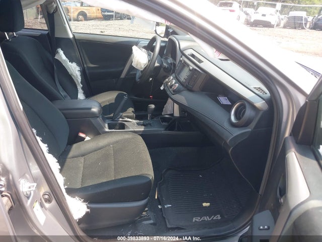 Toyota RAV4 LE 2017 2T3BFREV0HW671000 Image 5