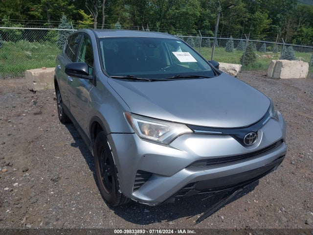 Toyota RAV4 LE 2017 2T3BFREV0HW671000 Image 6