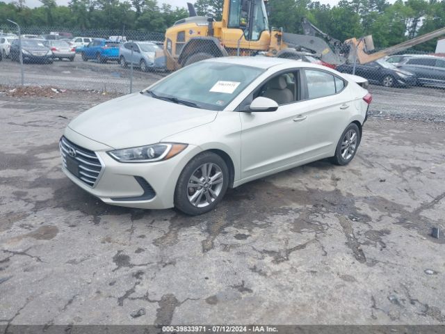 KMHD84LF5HU102668 Hyundai ELANTRA SE