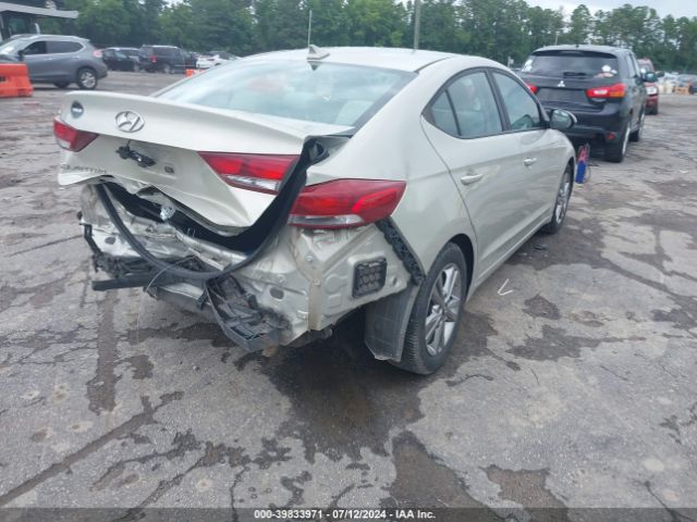 KMHD84LF5HU102668 Hyundai ELANTRA SE