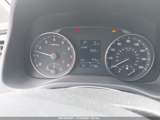 KMHD84LF5HU102668 Hyundai ELANTRA SE