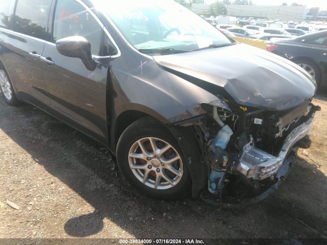 2C4RC1DG5LR172093 Chrysler Voyager Lxi