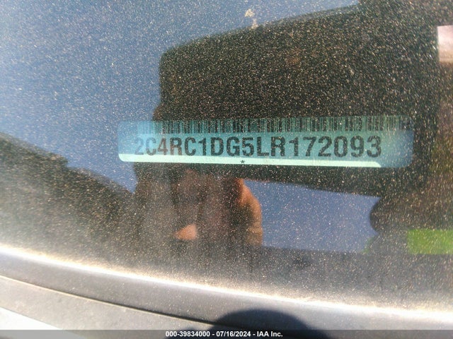 2C4RC1DG5LR172093 Chrysler Voyager Lxi