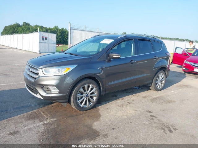 Ford Escape Titanium 2017 1FMCU0J95HUE32792 Image 2