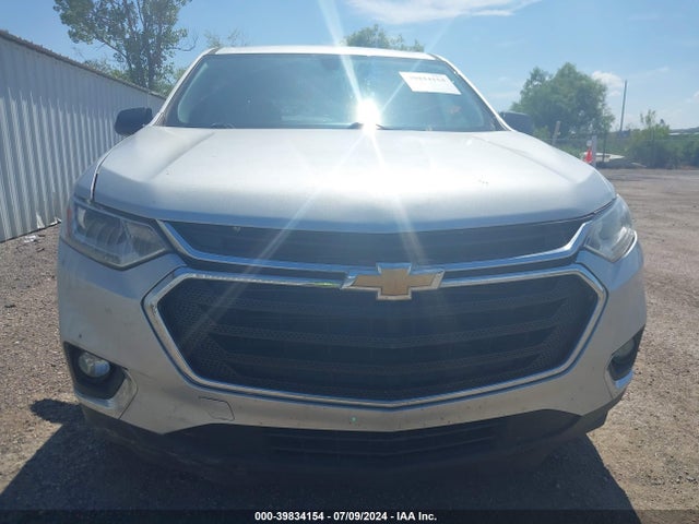 Chevrolet Traverse Ls 2018 1GNERFKWXJJ126109 Image 12