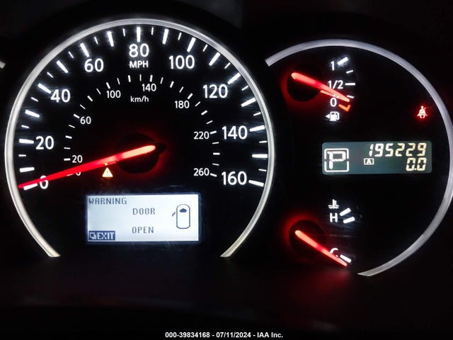 Nissan Quest Sl 2015 JN8AE2KP8F9120391 Image 16