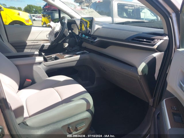 Toyota SIENNA XLE 2023 5TDYSKFC1PS083634 Image 5