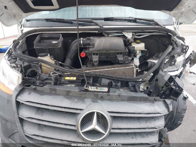 W1W40CHY9MT055892 Mercedes-Benz Sprinter 2500 High Roof I4