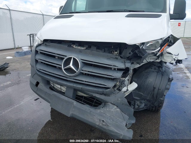 W1W40CHY9MT055892 Mercedes-Benz Sprinter 2500 High Roof I4