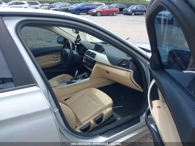 WBA8E1G32HNU16878 BMW 3 Series 320i