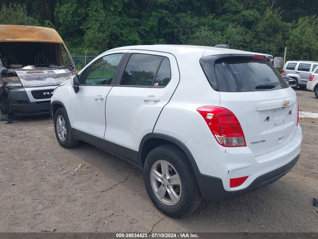 Chevrolet TRAX LS 2019 3GNCJNSB8KL337793 Image 3