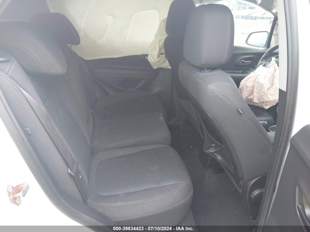 Chevrolet TRAX LS 2019 3GNCJNSB8KL337793 Image 8