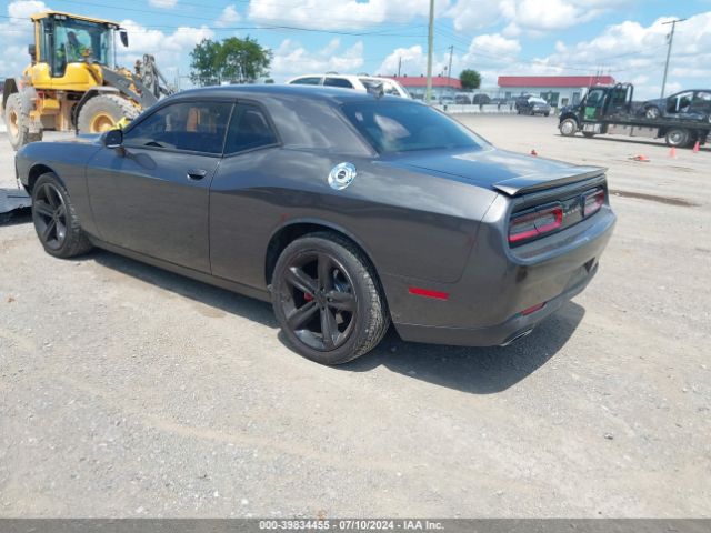 2C3CDZAG7FH701631 Dodge Challenger Sxt